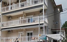 Achilleas Apartments